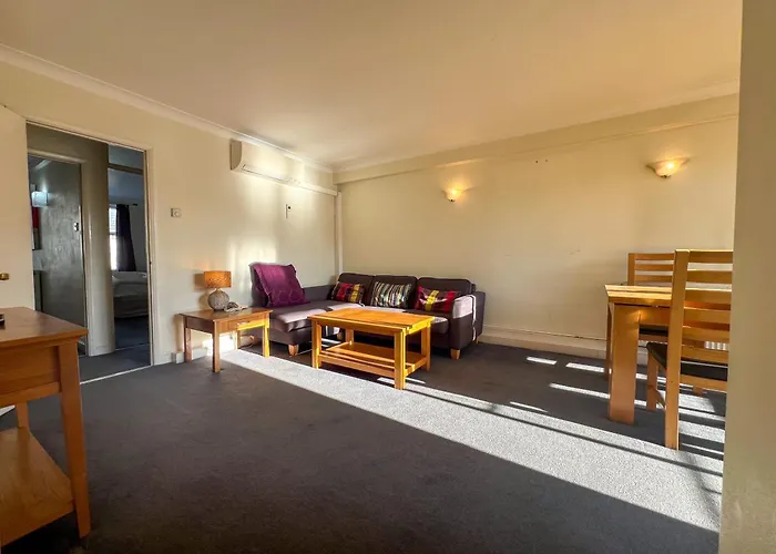 Prime Mayfair Luxury Stunning 2 Bedroom Apartment H12